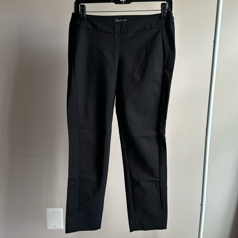 Ellen Tracy pants. Size 2.